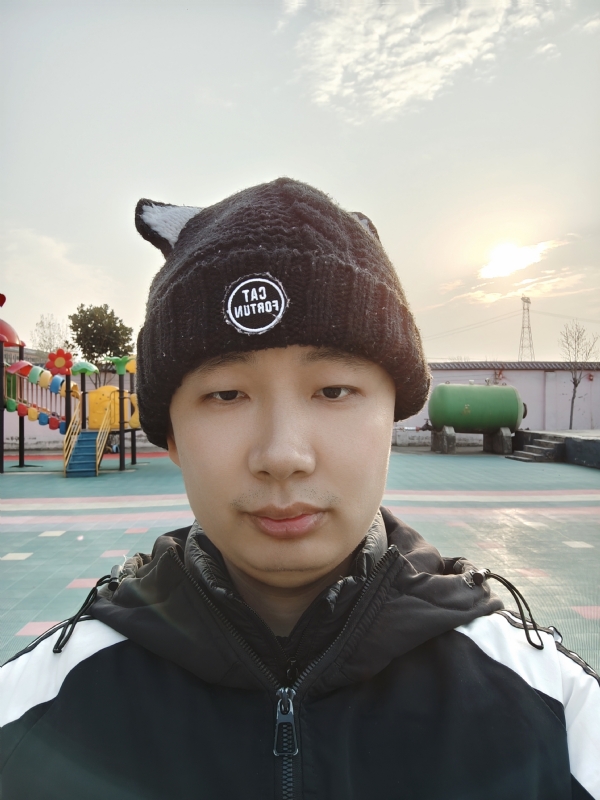 王连杰的第一张照片--上海男同性恋服务网